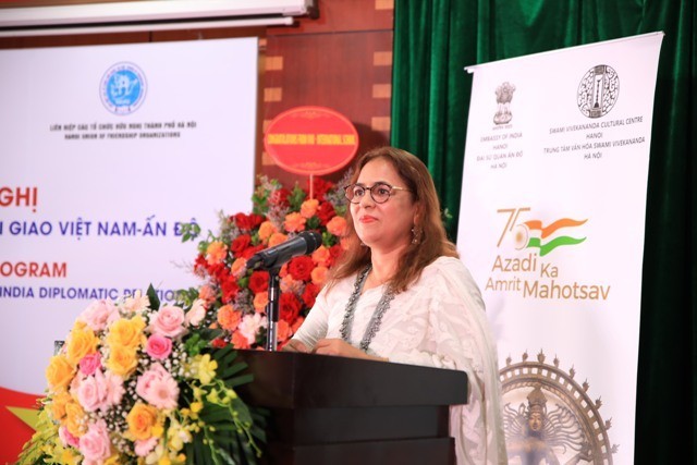 Friendship Exchange Program to Commemorate Vietnam-India Diplomatic Relations Friendship Exchange Program to Commemorate Vietnam-India Diplomatic Relations