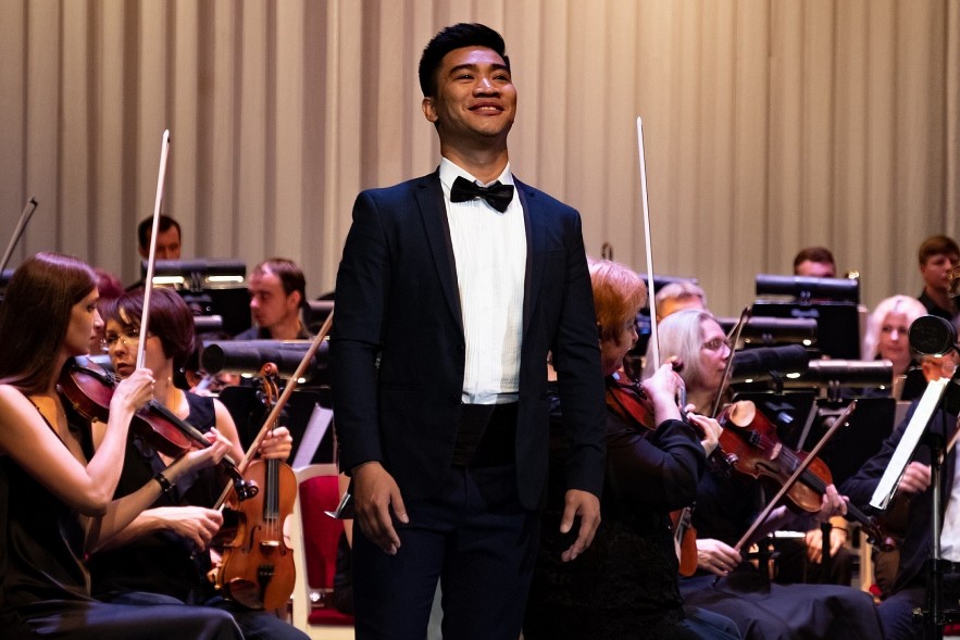 Khac Hoa performed at Saratov Opera House (Russian Federation). Photo provided by the character Khac Hoa performed at Saratov Opera House (Russian Federation). Photo provided by the character