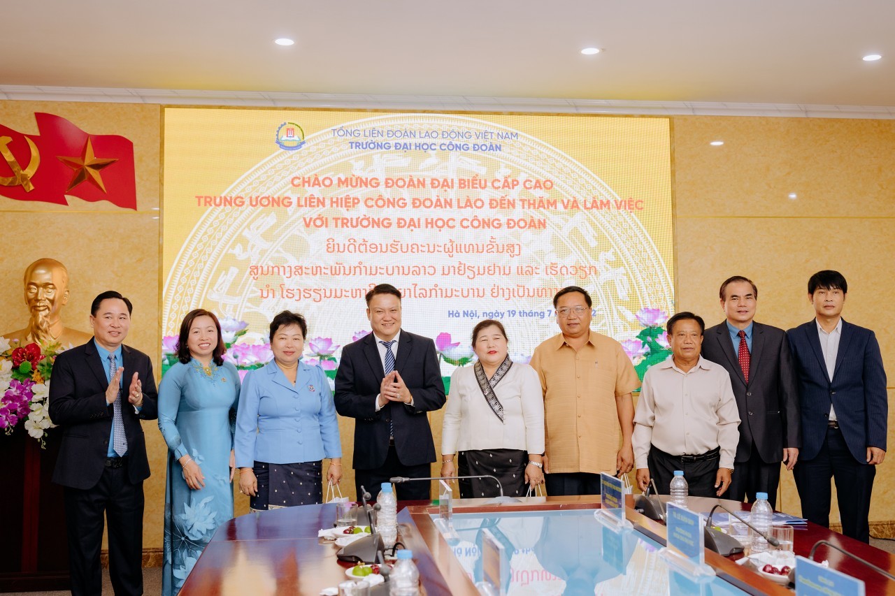 Vietnamese, Laos Institutions to Strengthen Personnel Training Vietnamese, Laos Institutions to Strengthen Personnel Training