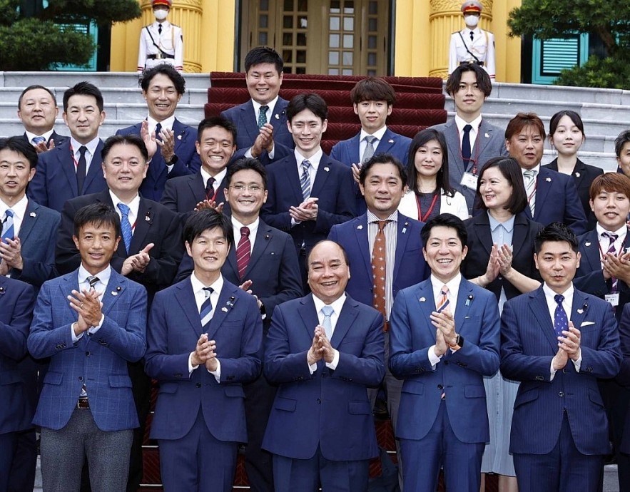 Promoting Vietnam–Japan Cooperation Promoting Vietnam–Japan Cooperation