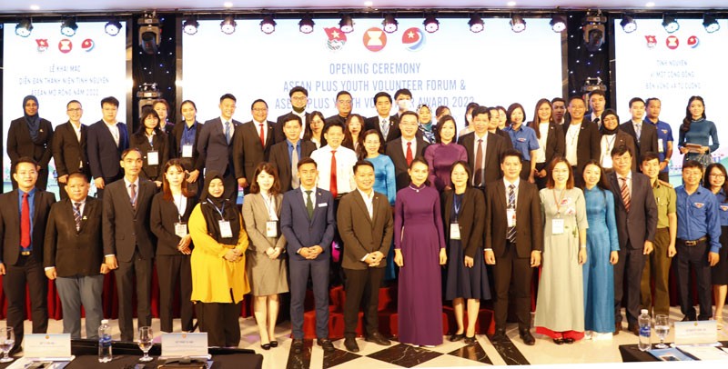 ASEAN Plus Youth Volunteer Forum opens in Vietnam ASEAN Plus Youth Volunteer Forum opens in Vietnam