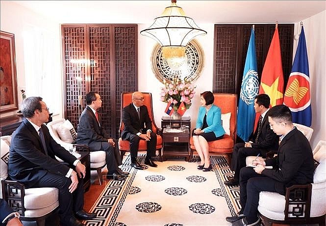 Vietnam, Laos to Boost Cooperation at Multilateral forums Vietnam, Laos to Boost Cooperation at Multilateral Forums