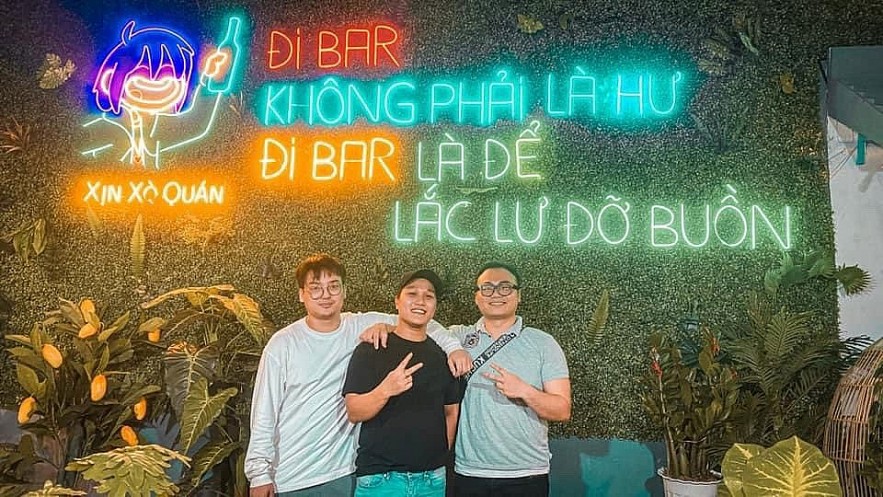 Vietnamese Woman Opens Successful Restaurant in Manila Vietnamese Woman Opens Successful Restaurant in Manila