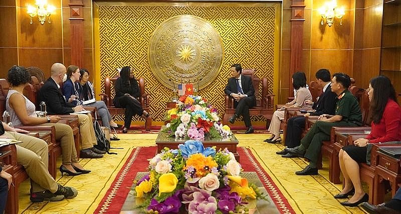 Vietnam, US Agree to Strengthen Defence Ties Vietnam, US Agree to Strengthen Defence Ties