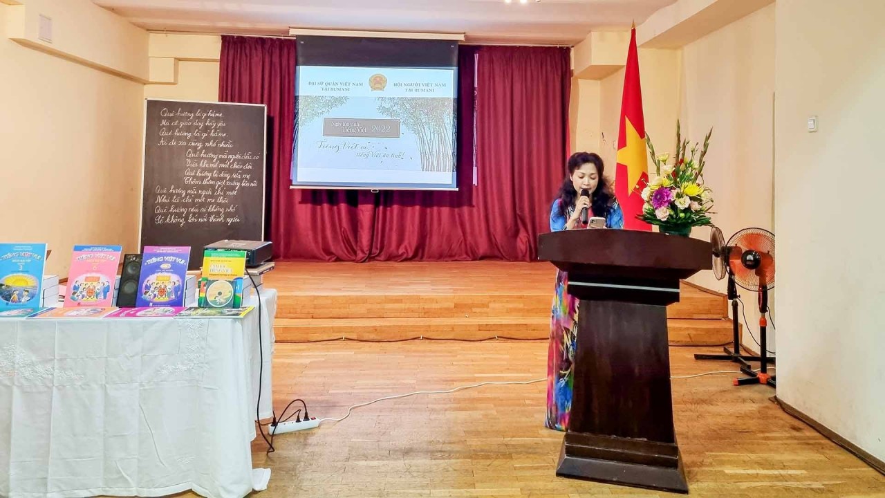 Day to Honor Vietnamese Language Held in Romania, Hungary Day to Honor Vietnamese Language Held in Romania, Hungary