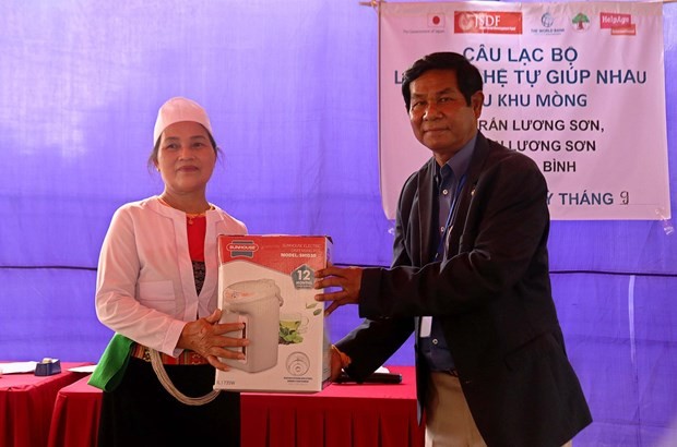 Cambodia, Hoa Binh Province Share Experience in Caring for The Elderly Cambodia, Hoa Binh Province Share Experience in Caring for The Elderly