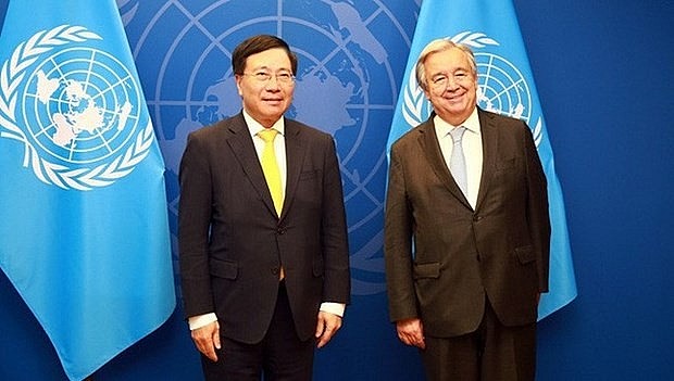 Permanent Deputy Prime Minister Pham Binh Minh (L) and UN Secretary-General Antonió Guterres. (Photo: VGP) Permanent Deputy Prime Minister Pham Binh Minh (L) and UN Secretary-General Antonió Guterres. (Photo: VGP)