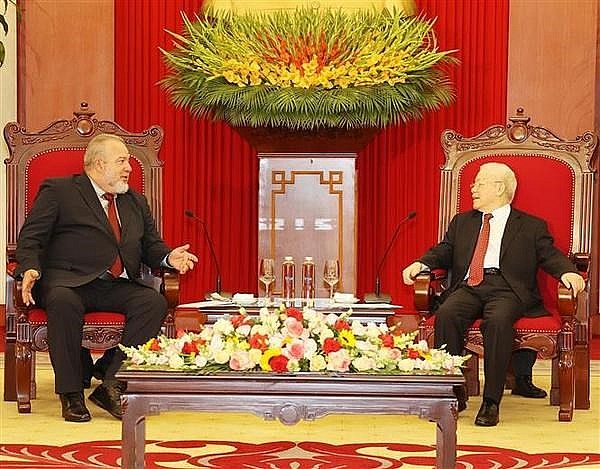 General Secretary of the Communist Party of Vietnam Nguyen Phu Trong (right) and Cuban Prime Minister Manuel Marrero Cruz. (Photo: VNA) General Secretary of the Communist Party of Vietnam Nguyen Phu Trong (right) and Cuban Prime Minister Manuel Marrero Cruz. (Photo: VNA)