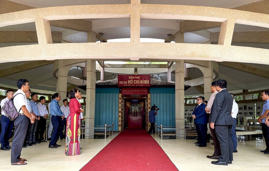 Spreading Cambodian Cultural and Artistic Values in Tra Vinh Province Spreading Cambodian Cultural and Artistic Values in Tra Vinh Province