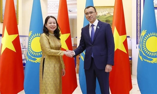Vietnames Vice President Welcomed in Kazakhstan Vietnames Vice President Welcomed in Kazakhstan