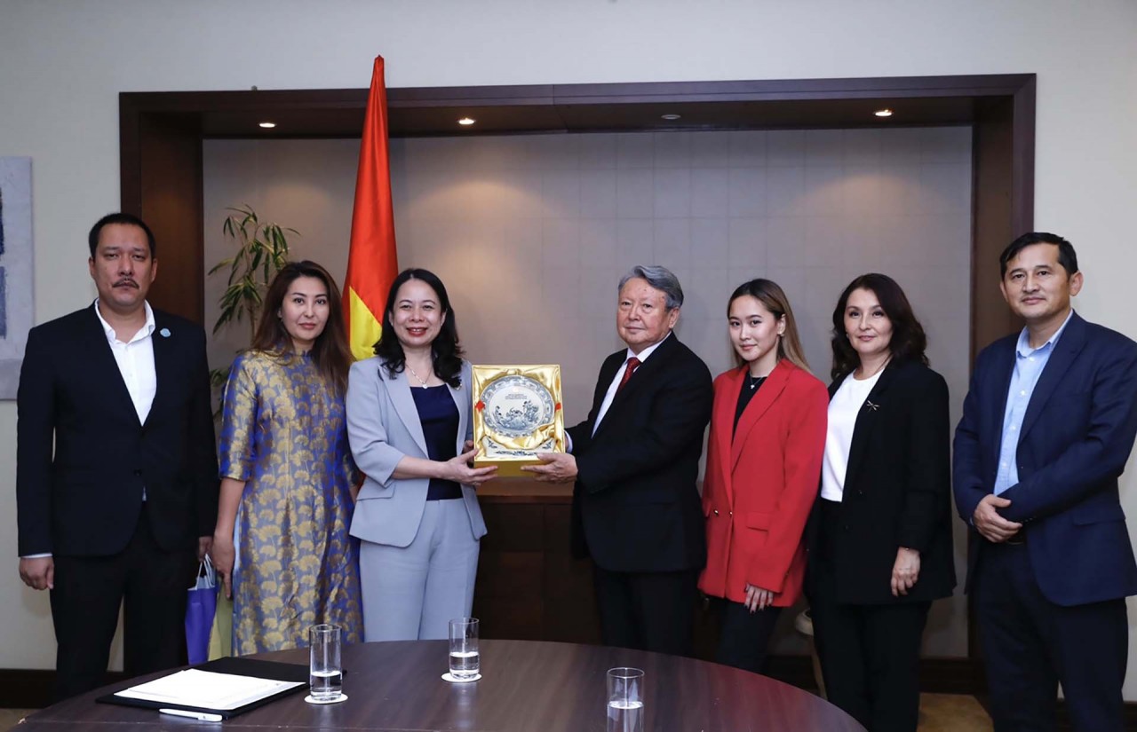 Vietnames Vice President Busy in Kazakhstan Vietnames Vice President Busy in Kazakhstan
