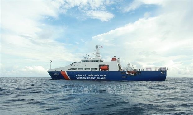 Vietnam Coast Guard vessel 8001 operating in Truong Sa. Photo: VNA Vietnam Coast Guard vessel 8001 operating in Truong Sa. Photo: VNA