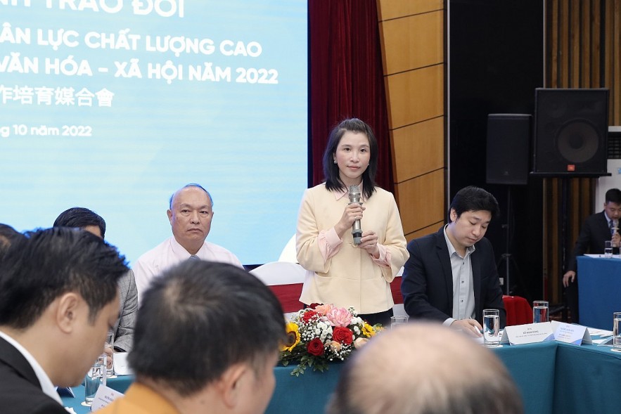Ngo Pham Tran, Chairman of the Association for Economic, Cultural and Educational Development of Taiwan - Vietnam spoke at the program. Ngo Pham Tran, Chairman of the Association for Economic, Cultural and Educational Development of Taiwan - Vietnam spoke at the program.