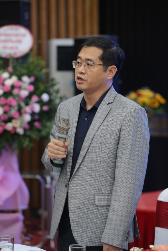 Le Van Chuong, Deputy Director of the Department of Vocational Skills - General Department of Vocational Education (MOLISA) delivered a speech. Le Van Chuong, Deputy Director of the Department of Vocational Skills - General Department of Vocational Education (MOLISA) delivered a speech.