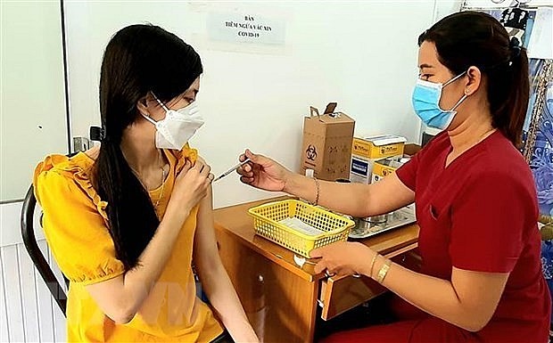 514 new COVID-19 cases recorded on October 25: Illustrative image. Photo: VNA 514 new COVID-19 cases recorded on October 25: Illustrative image. Photo: VNA