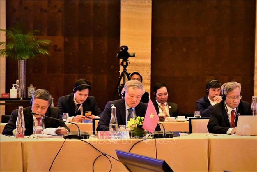 Nguyen Hoa Binh, politburo member, secretary of the Party Central Committee, and chief justice of the Supreme People’s Court of Vietnam, attends the 10th meeting of the Council of ASEAN Chief Justices in Malaysia. Photo: VNA