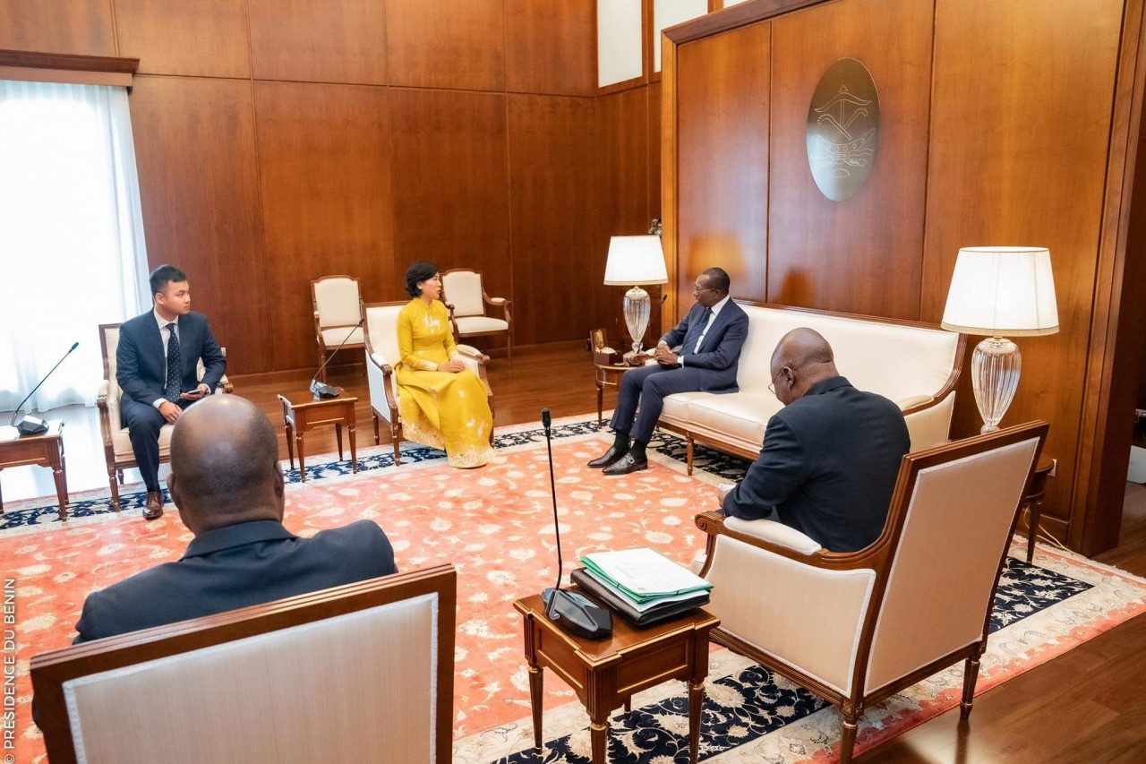 The Vietnamese diplomat pledged that she will work hard for stronger traditional friendship between the two countries for the interest of the peoples of both sides. The Vietnamese diplomat pledged that she will work hard for stronger traditional friendship between the two countries for the interest of the peoples of both sides.