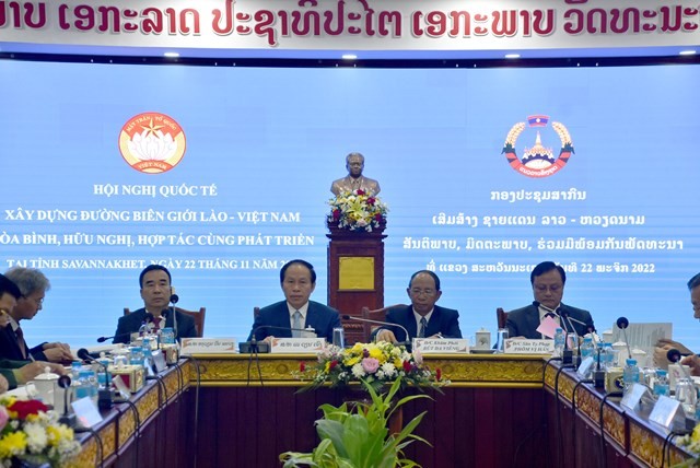 7th Vietnam-Laos Conference on Building Border of Friendship 7th Vietnam-Laos Conference on Building Border of Friendship