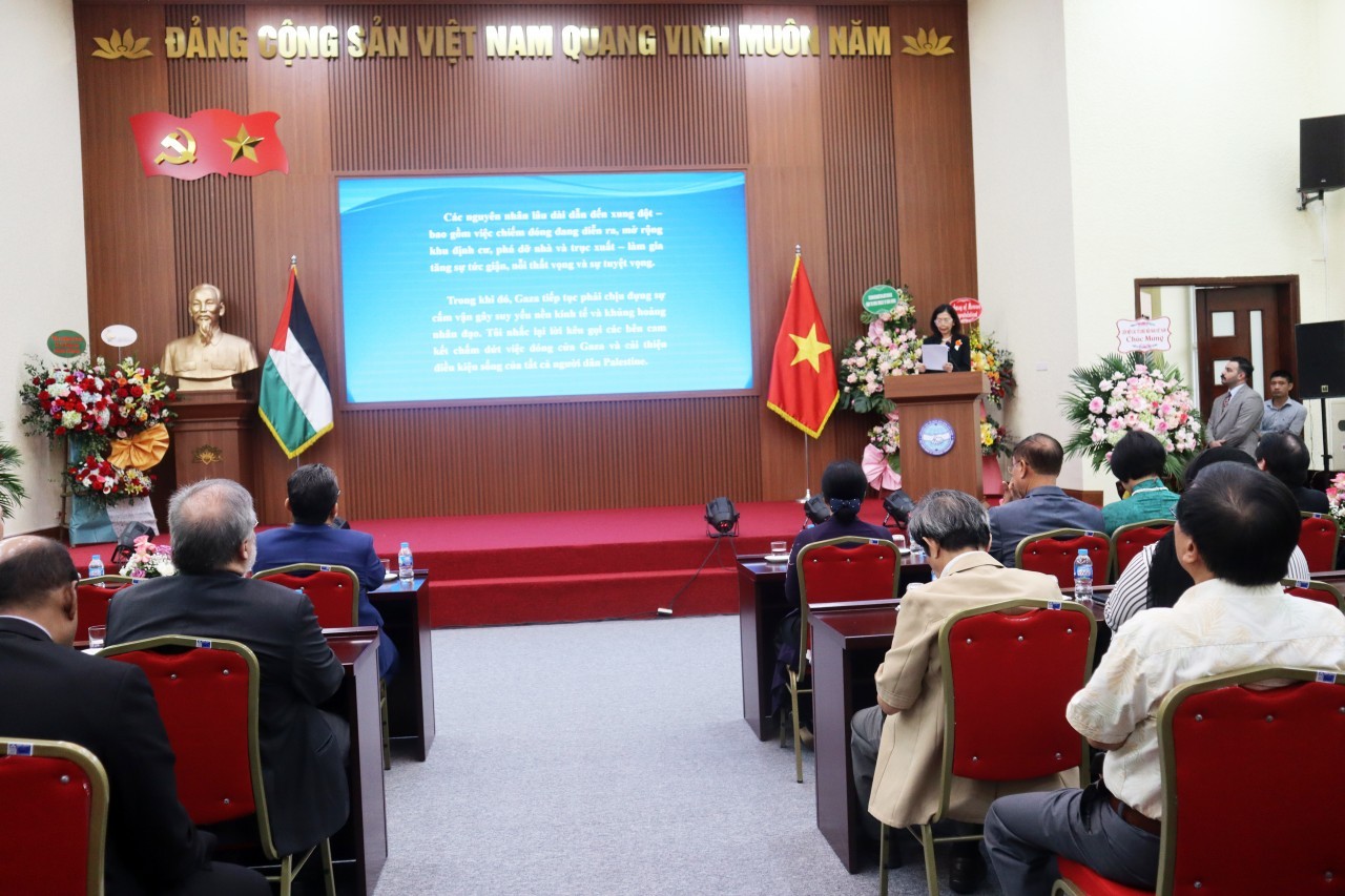 Vietnam Supports The Cause of Just Struggle of Palestinian People Vietnam Supports The Cause of Just Struggle of Palestinian People