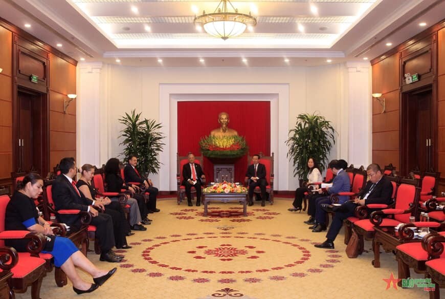 Vietnam, Mexico Parties Strengthen Ties Vietnam, Mexico Parties Strengthen Ties