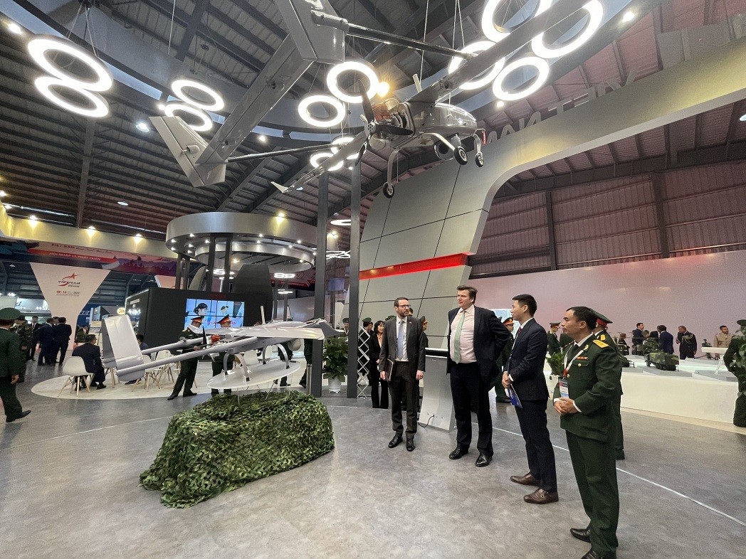 Vietnam's First International Defence Expo Underways in Hanoi Vietnam's First International Defence Expo Underways in Hanoi