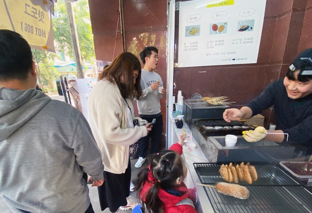 A Look at Hanoi's "Korea Town" in Nam Tu Liem A Look at Hanoi's "Korea Town" in Nam Tu Liem