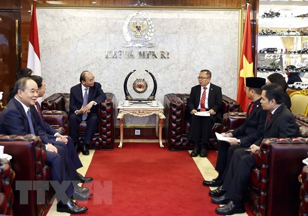 President Meets Indonesian Leaders, Friendship Association President Meets Indonesian Leaders, Friendship Association
