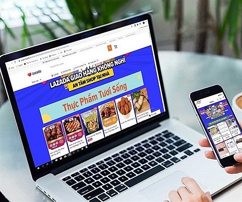 Viet Nam's e-commerce market is forecast to see a fast and stable growth rate at double digits during 2016-2025. Photo: tapchitaichinh.vn Viet Nam's e-commerce market is forecast to see a fast and stable growth rate at double digits during 2016-2025. Photo: tapchitaichinh.vn