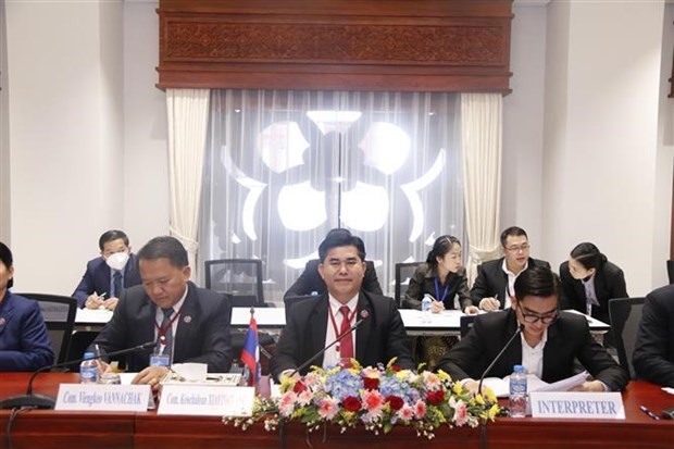 Vietnamese, Lao Young Parliamentarians Beef Up Cooperation Vietnamese, Lao Young Parliamentarians Beef Up Cooperation