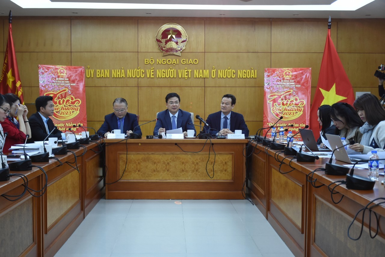 Overseas Vietnamese Invest over USD 1.7 Billion in Vietnam in 2022 Overseas Vietnamese Invest over USD 1.7 Billion in Vietnam in 2022
