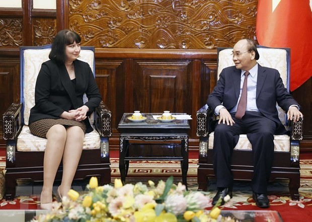 President Nguyen Xuan Phuc (R) and Romanian Ambassador Cristina Romila. Photo: VNA President Nguyen Xuan Phuc (R) and Romanian Ambassador Cristina Romila. Photo: VNA
