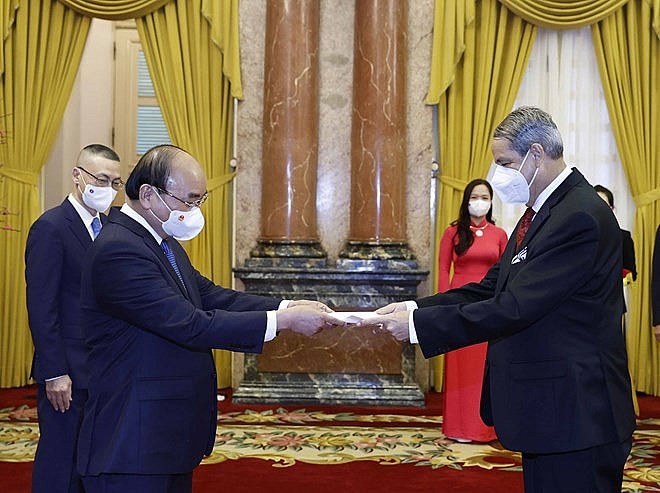 Boosting Vietnam - Mexico Relationship through People-to-People Exchange Boosting Vietnam - Mexico Relationship through People-to-People Exchange