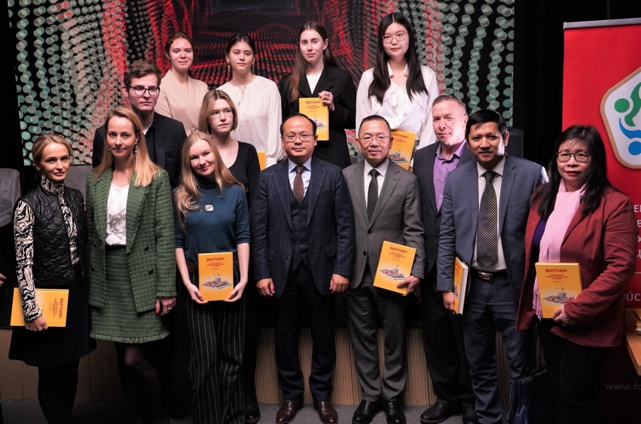 Overseas Vietnamese in Russia Turn Towards the Beloved Fatherland