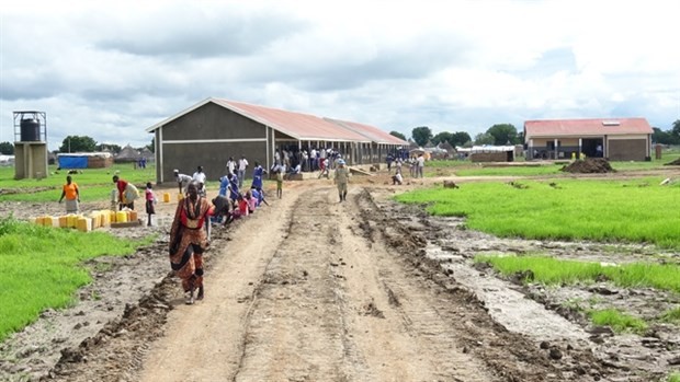 A new road in the African town of Abyei, which was recently reconstructed with the help of the Vietnamese Engineering Unit Rotation 1. (Photo courtesy of the Vietnam Department of Peacekeeping Operations A new road in the African town of Abyei, which was recently reconstructed with the help of the Vietnamese Engineering Unit Rotation 1. (Photo courtesy of the Vietnam Department of Peacekeeping Operations