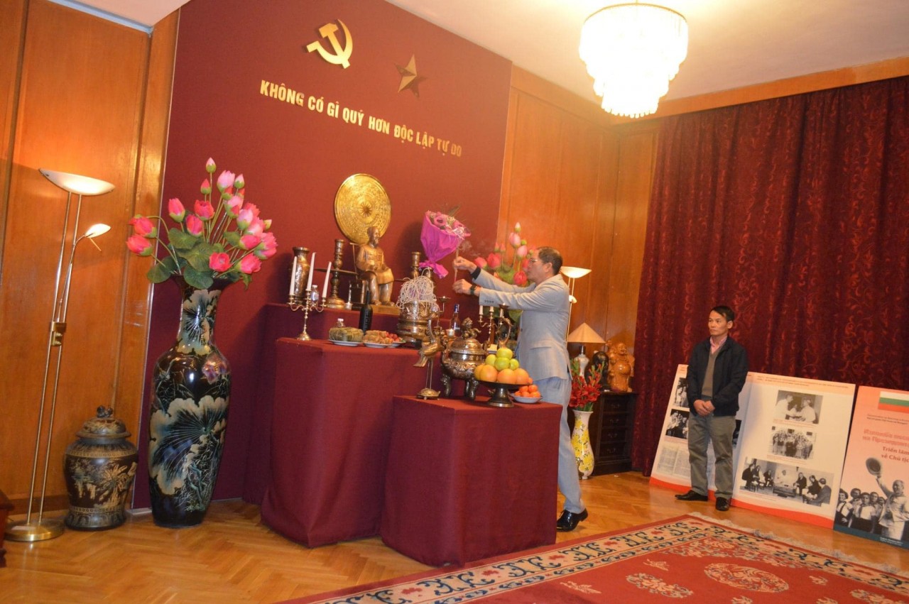 Overseas Vietnamese around the World Celebrate Lunar New Year
