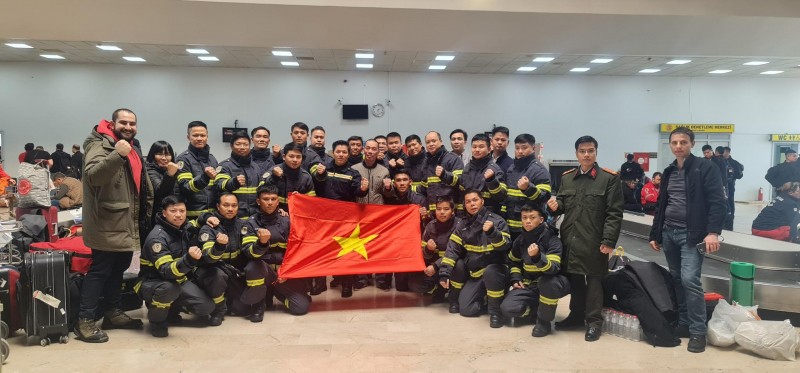 Vietnamese Embassy, Community Join Search, Rescue Activities in Turkey Vietnamese Embassy, Community Join Search, Rescue Activities in Turkey