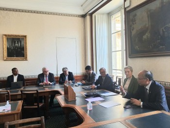 Ambassador Urges Europe to Lift 