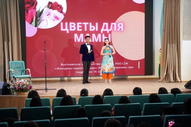 A performance in the musical show celebrating International Women's day in Moscow. Photo: VNA A performance in the musical show celebrating International Women's day in Moscow. Photo: VNA