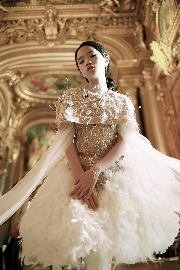 First Vietnamese Child Model to Perform at Paris Fashion Week First Vietnamese Child Model to Perform at Paris Fashion Week