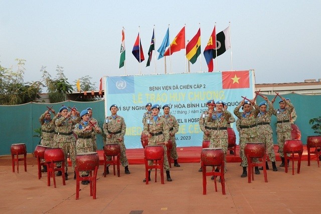 Cultural activities of officials and staff of the Vietnam Field Hospital. Photo: Level-2 field Hospital No. 4 Cultural activities of officials and staff of the Vietnam Field Hospital. Photo: Level-2 field Hospital No. 4