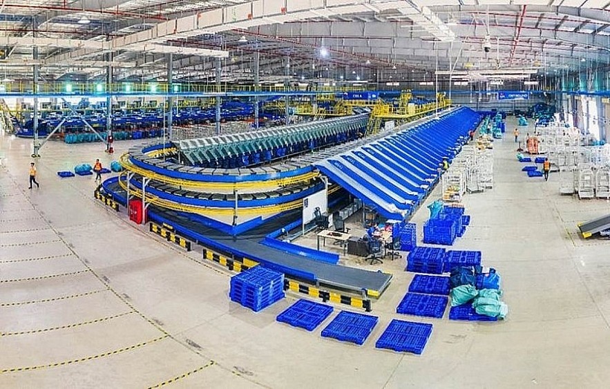 E-commerce logistics segment is attractive to local businesses (Photo:congthuong.vn)