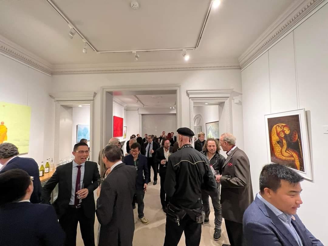 Paintings by 10 Vietnamese Contemporary Artists Exhibited in UK Paintings by 10 Vietnamese Contemporary Artists Exhibited in UK