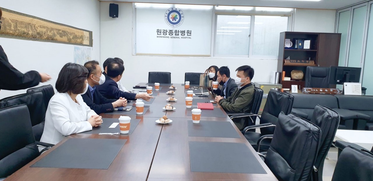 Medical Support Provided for the Vietnamese Community in Korea Medical Support Provided for the Vietnamese Community in Korea