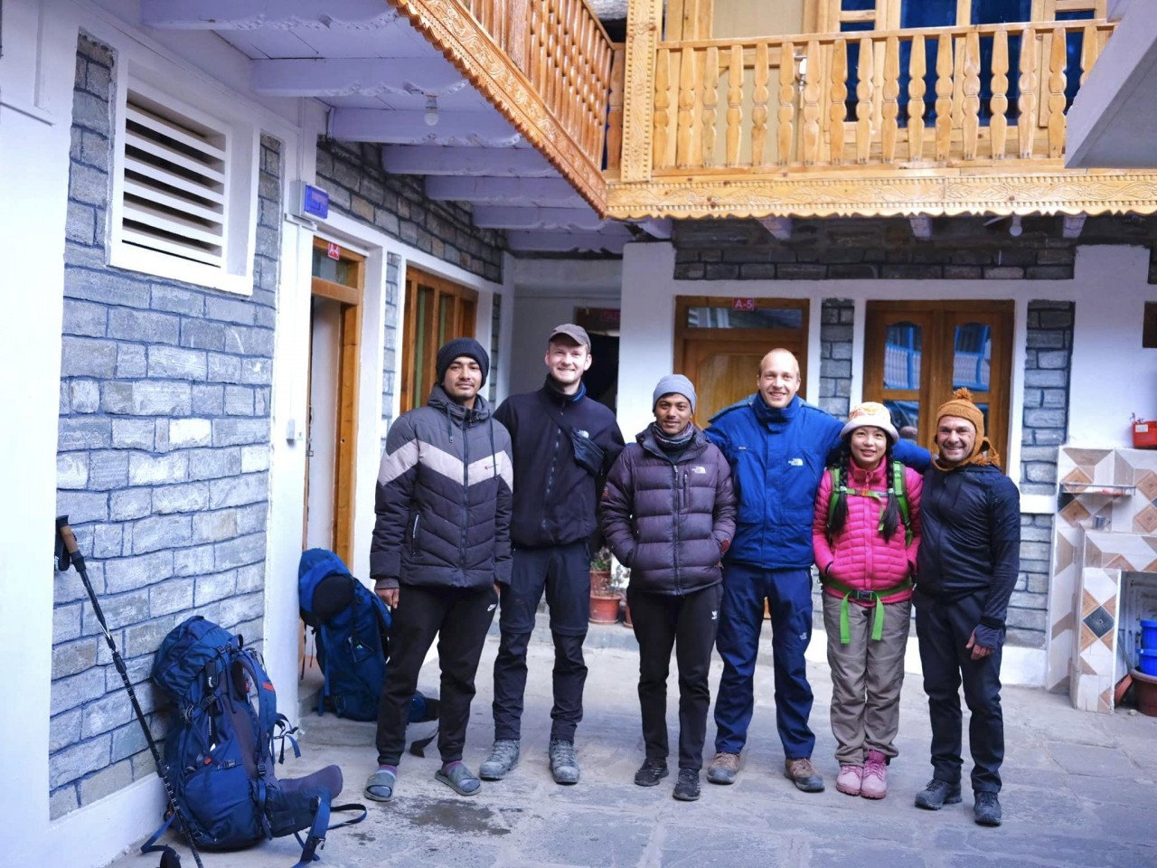 Viet Trekker Conquers Himalaya Viet Trekker Conquers Himalaya