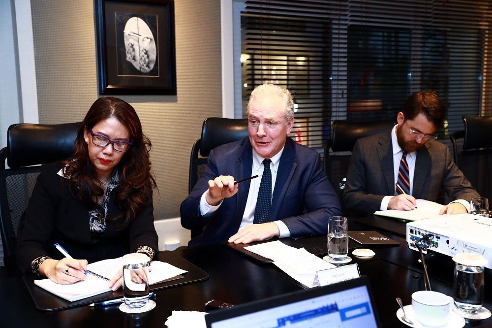 US Congressional Delegation Refuels Diplomatic Relations US Congressional Delegation Refuels Diplomatic Relations