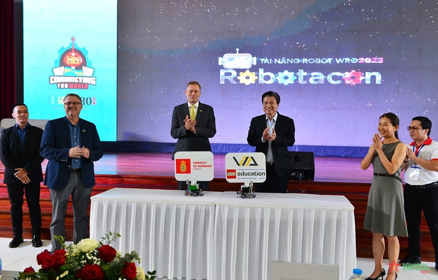 Robot Talent Contest for Students Held Nationwide for The First Time Robot Talent Contest for Students Held Nationwide for The First Time