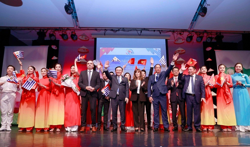Vietnam Fosters Cooperation with Southern Common Market Vietnam Fosters Cooperation with Southern Common Market