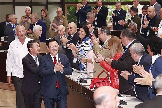 National Assembly Chairman Vuong Dinh Hue on April 19 attends the special session of the 10th Cuban National Assembly. VNA/VNS Photo Doãn Tấn National Assembly Chairman Vuong Dinh Hue on April 19 attends the special session of the 10th Cuban National Assembly. VNA/VNS Photo Doãn Tấn