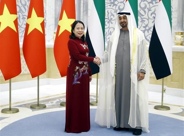 Vice President of Vietnam Vo Thi Anh Xuan (L) meets with President of the UAE Sheikh Mohamed bin Zayed Al Nahyan on May 3. Photo: VNA Vice President of Vietnam Vo Thi Anh Xuan (L) meets with President of the UAE Sheikh Mohamed bin Zayed Al Nahyan on May 3. Photo: VNA