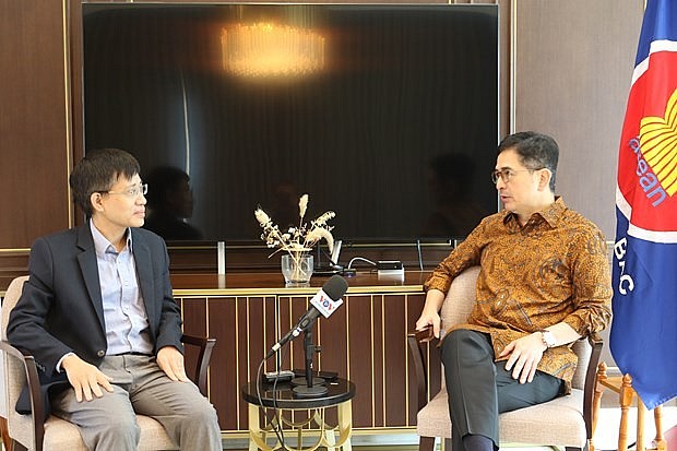 Vietnam's Important Contribution to ASEAN's Economic Priorities Vietnam's Important Contributions to ASEAN's Economic Priorities